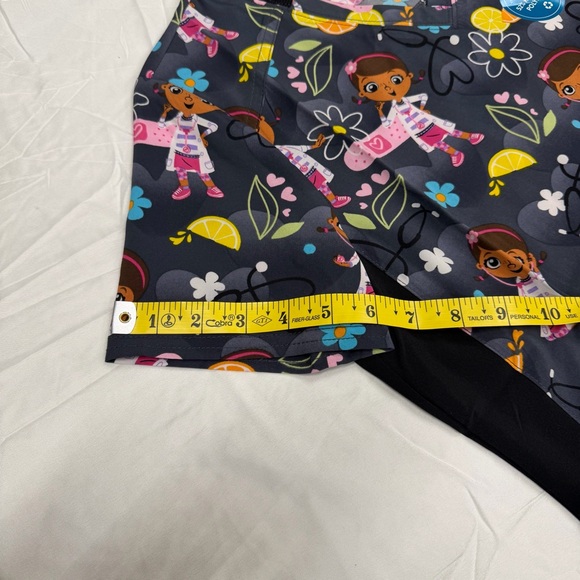 Disney Doc McStuffins Scrub Top Size S NWOT - Picture 10 of 11